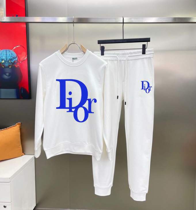 Picture of Dior Sweater Suits _SKUDiorM-5XLkdtn9238817
